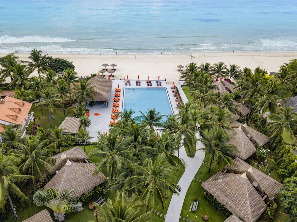 Terracotta Resort & Spa Mui Ne Exterior photo