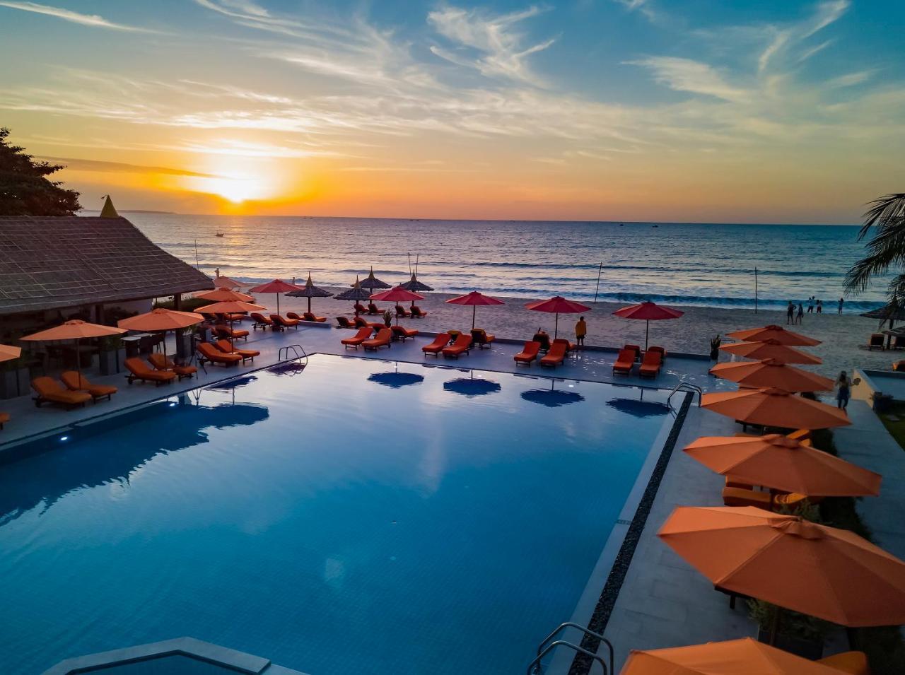 Terracotta Resort & Spa Mui Ne Exterior photo